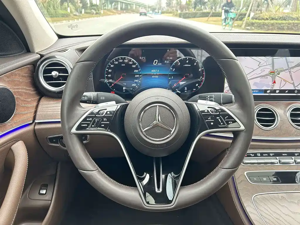 MERCEDES-BENZ E CLASS