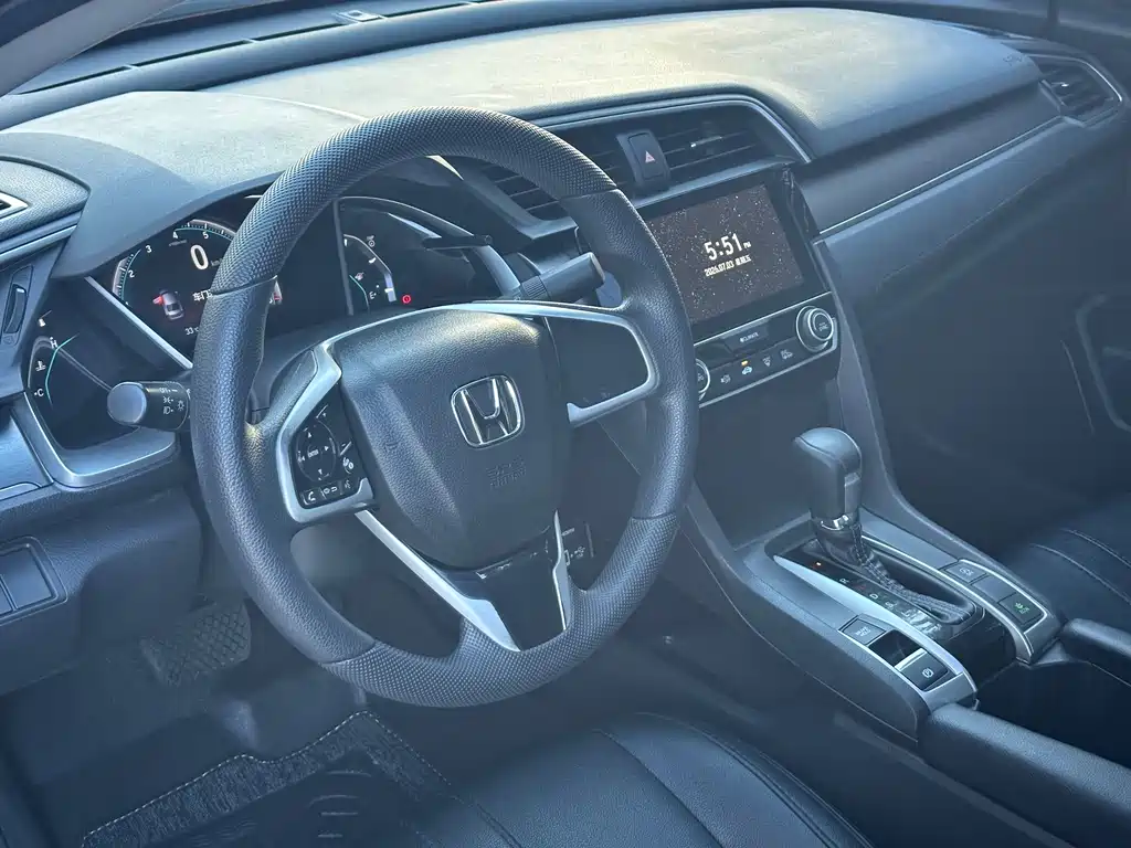 Honda Civic 2016 220TURBO CVT Luxury