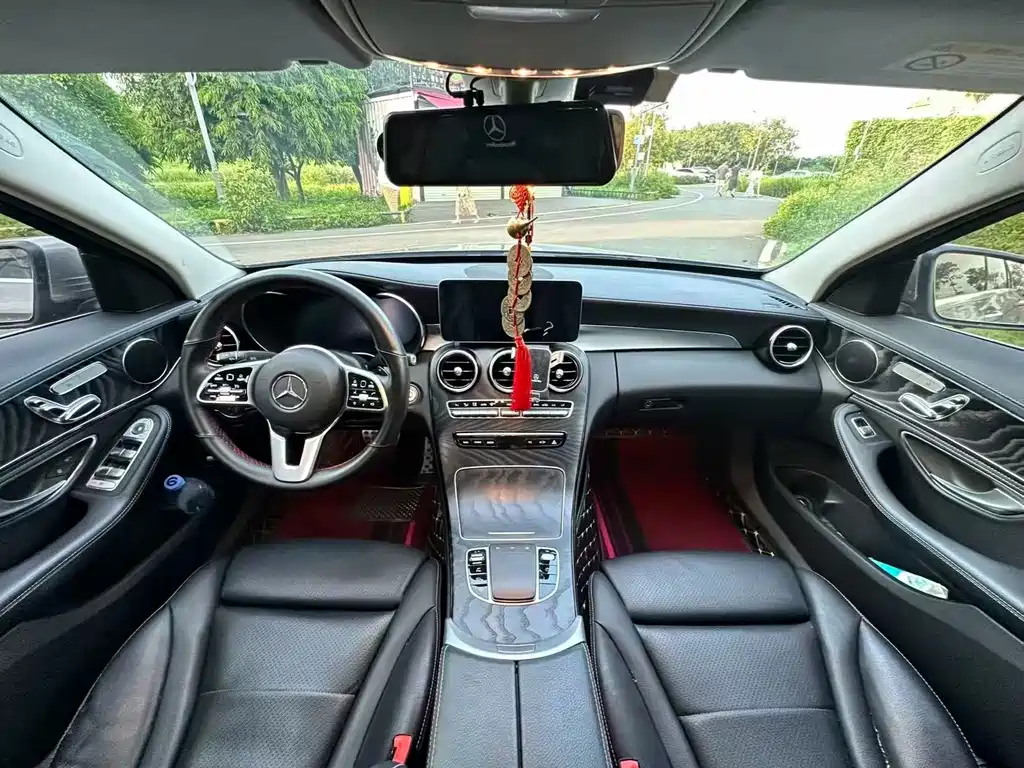 Mercedes-Benz C-Class — миниатюра 6