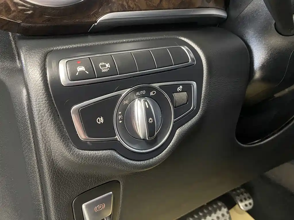 Mercedes-Benz V-Class — миниатюра 6