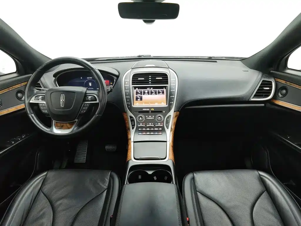 Lincoln Nautilus 2019 2.0T V
