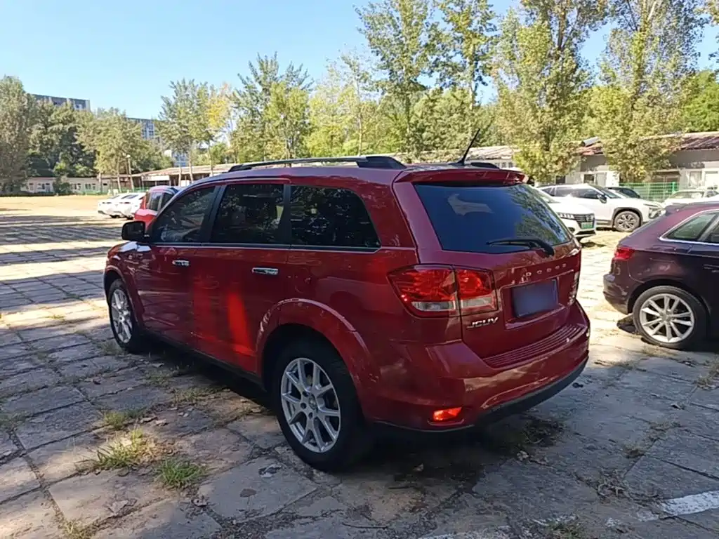 Dodge Journey — миниатюра 5