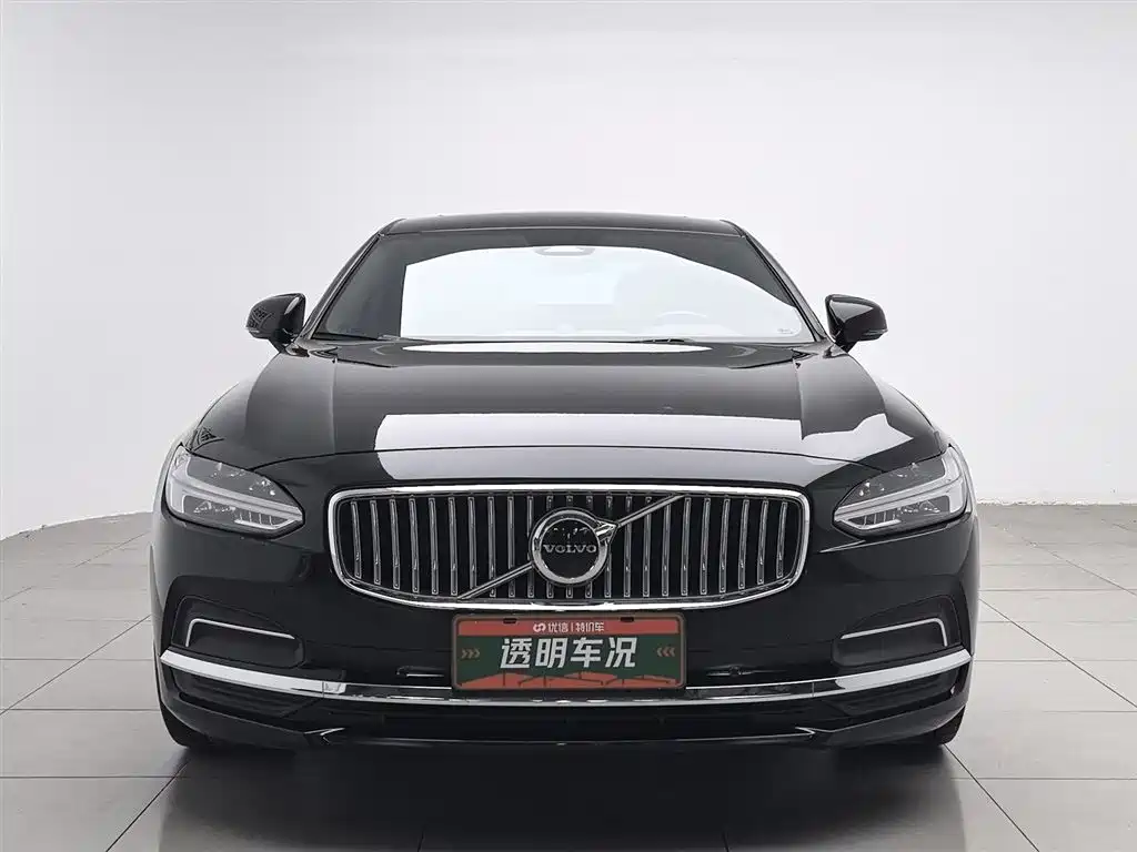 Volvo S90 2023 B5 Luxury