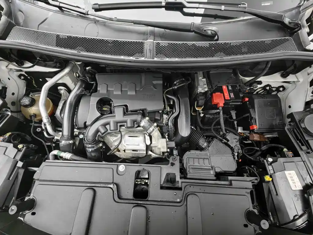 Peugeot 4008 — миниатюра 6