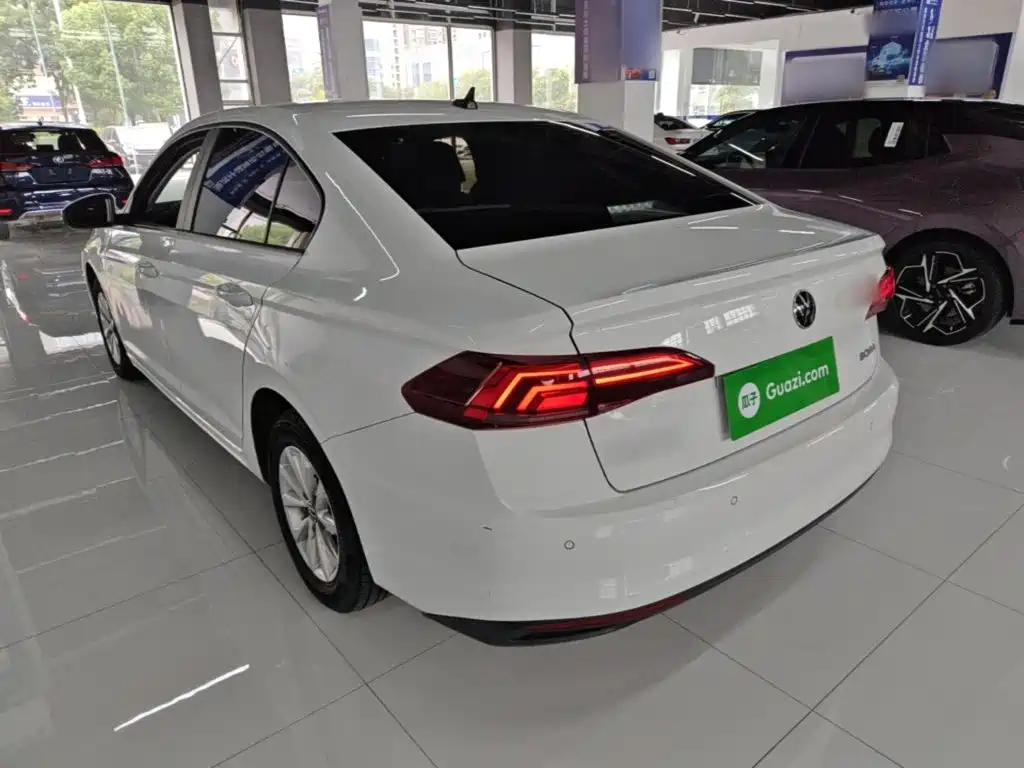 Volkswagen Bora — миниатюра 5