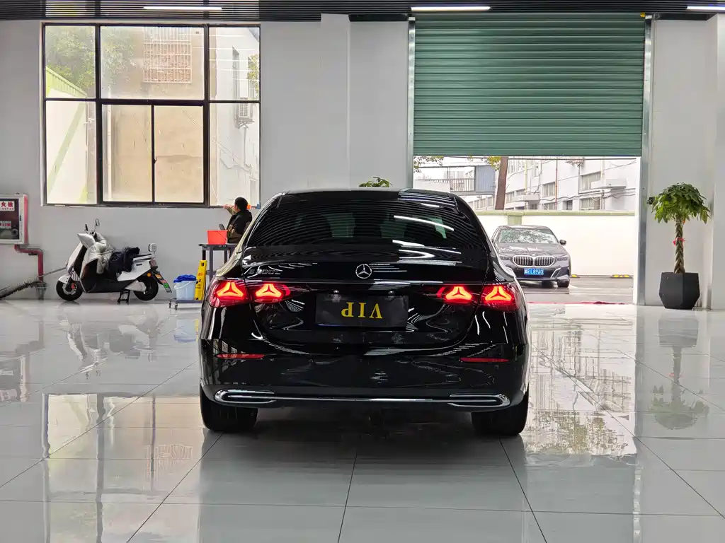 Mercedes-Benz E-Class E 2024 E 300 L Luxury
