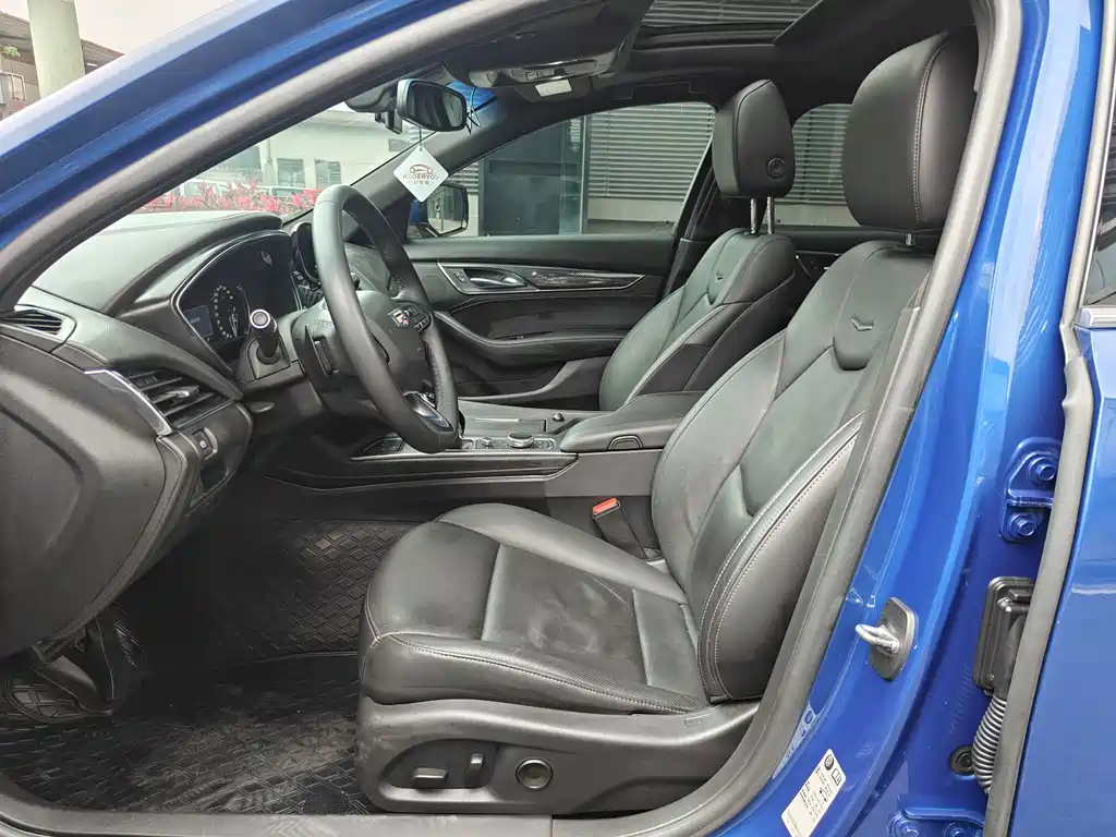 Cadillac CT5 2022 28T Luxury （ Standard ）