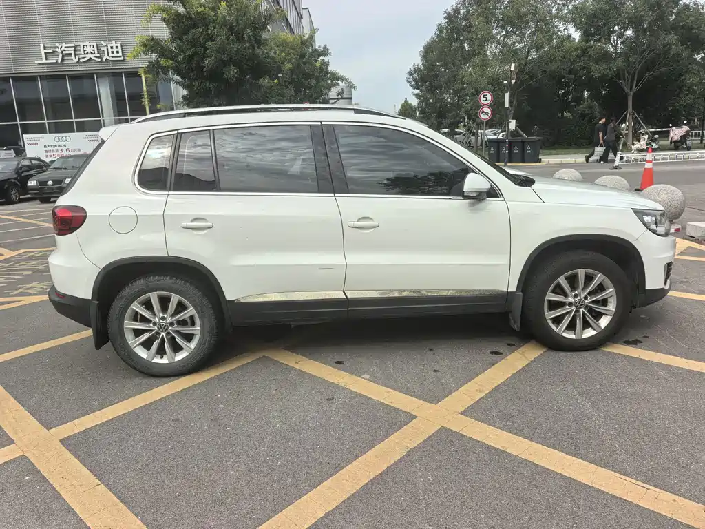Volkswagen Tiguan — миниатюра 9