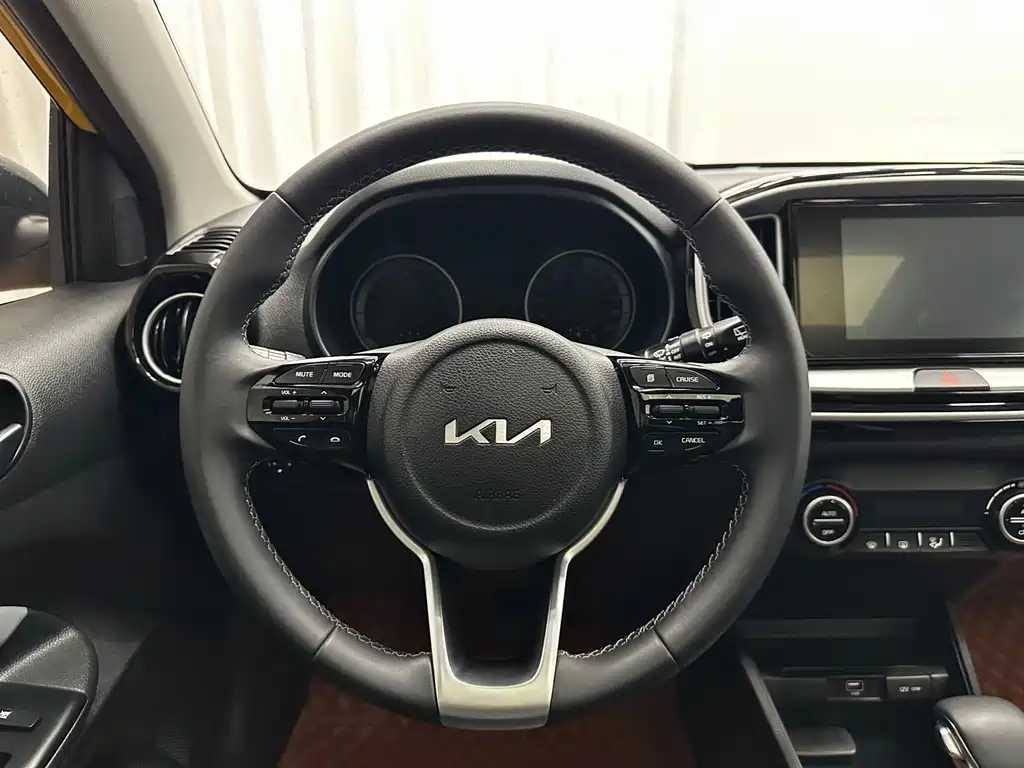 Kia KX1 — миниатюра 8