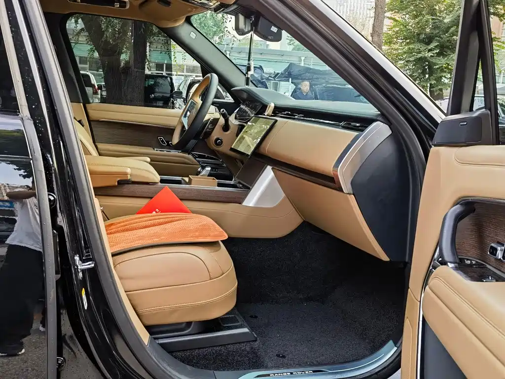 Land Rover Range Rover — миниатюра 11