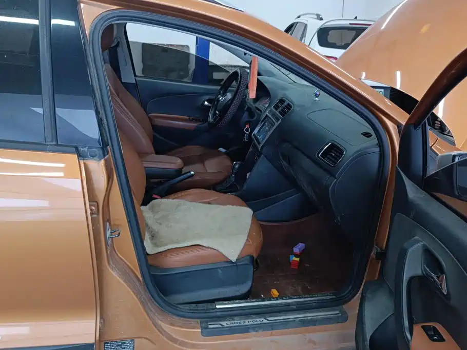 Volkswagen Polo — миниатюра 8