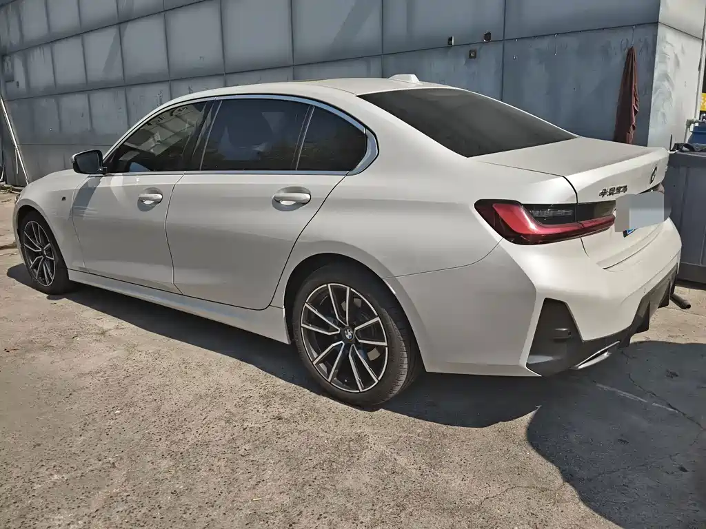 BMW 3 Series — миниатюра 10