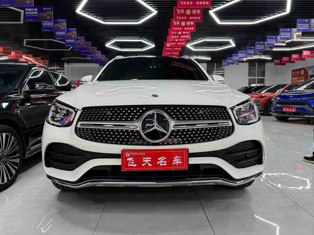 MERCEDES-BENZ GLC