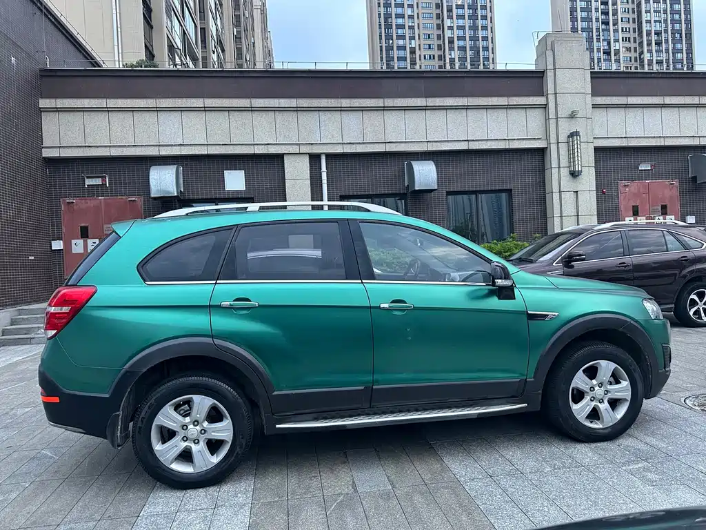Chevrolet Captiva — миниатюра 10