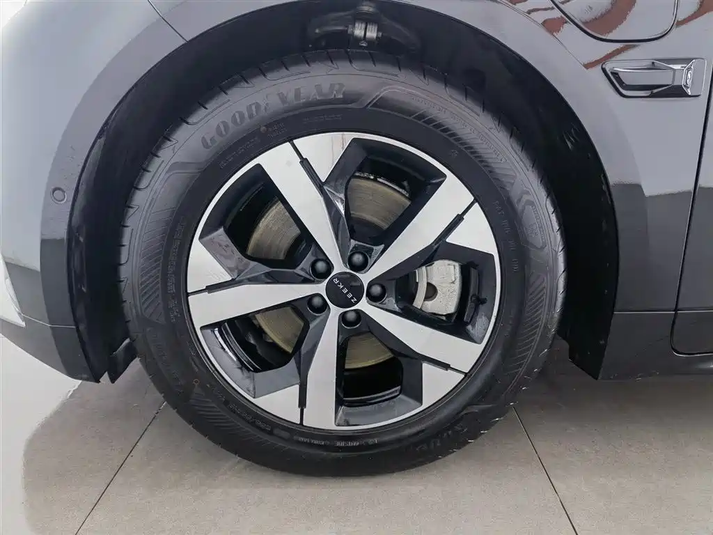 ZEEKR EXTREME KRYPTON 001