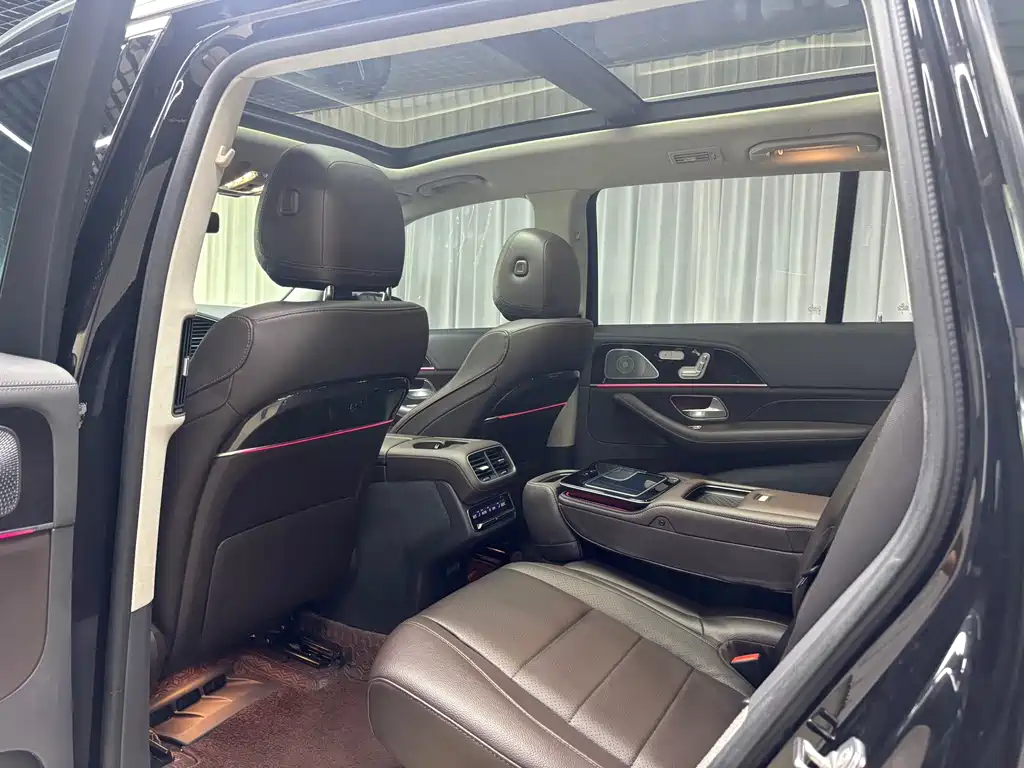 Mercedes-Benz GLS — миниатюра 12