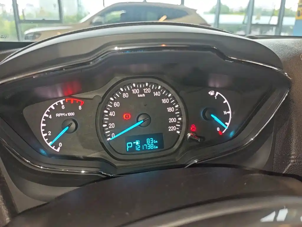 Ford Escort — миниатюра 12