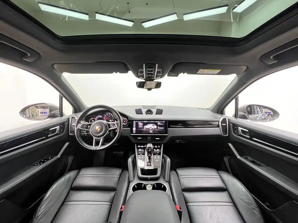 Porsche Cayenne — миниатюра 8