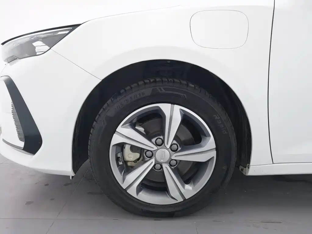 Geely L HiP — миниатюра 17