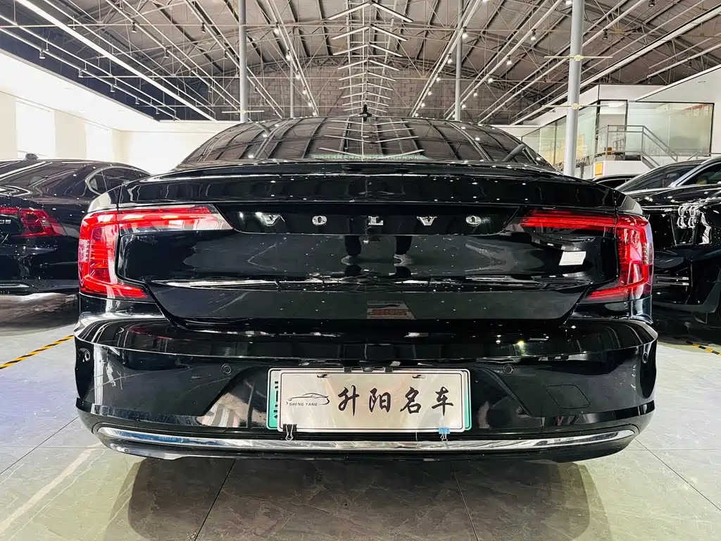 Volvo S90 PHEV — миниатюра 3