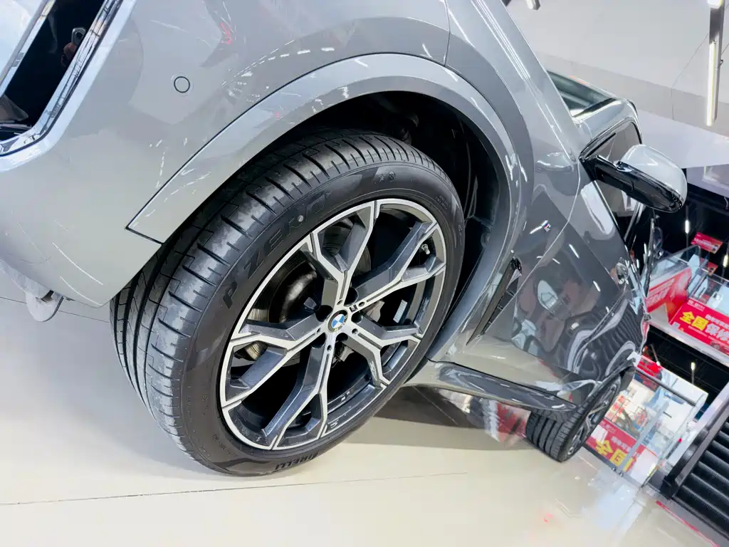 BMW X5 — миниатюра 2