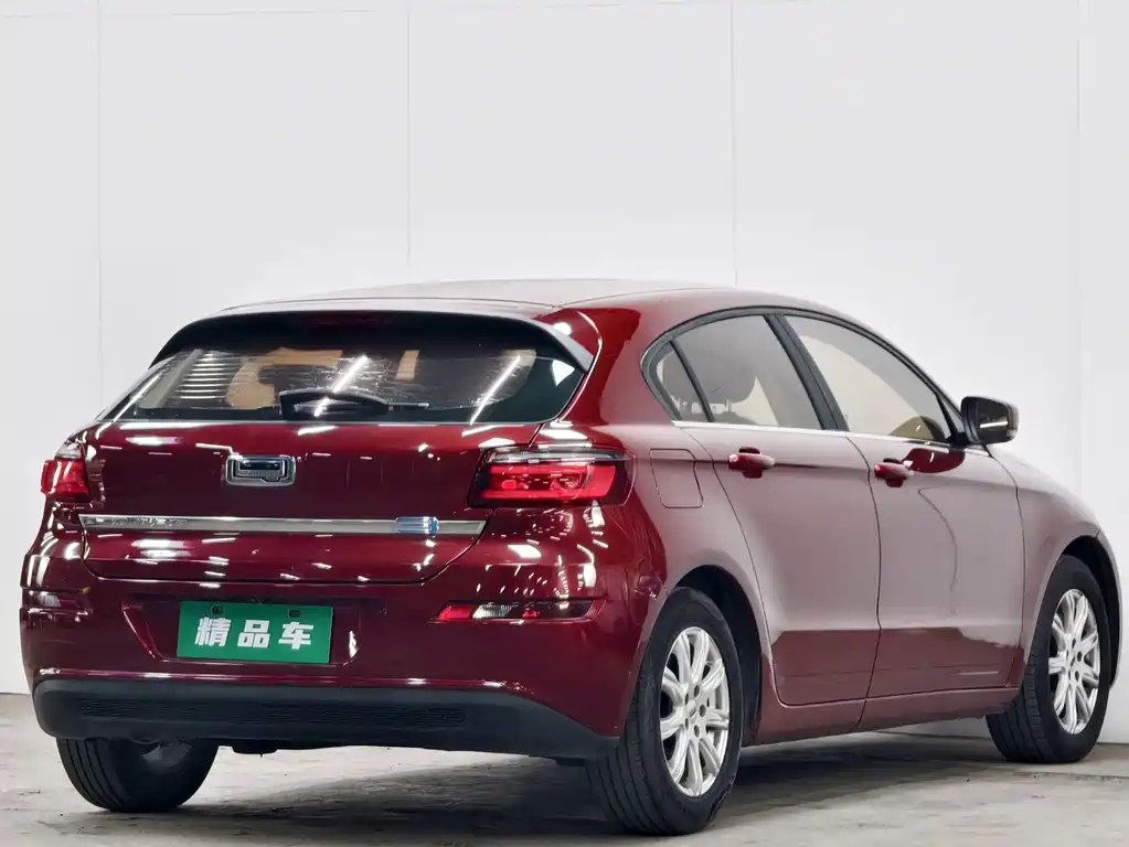 Qoros 3 2016 1.6L AT