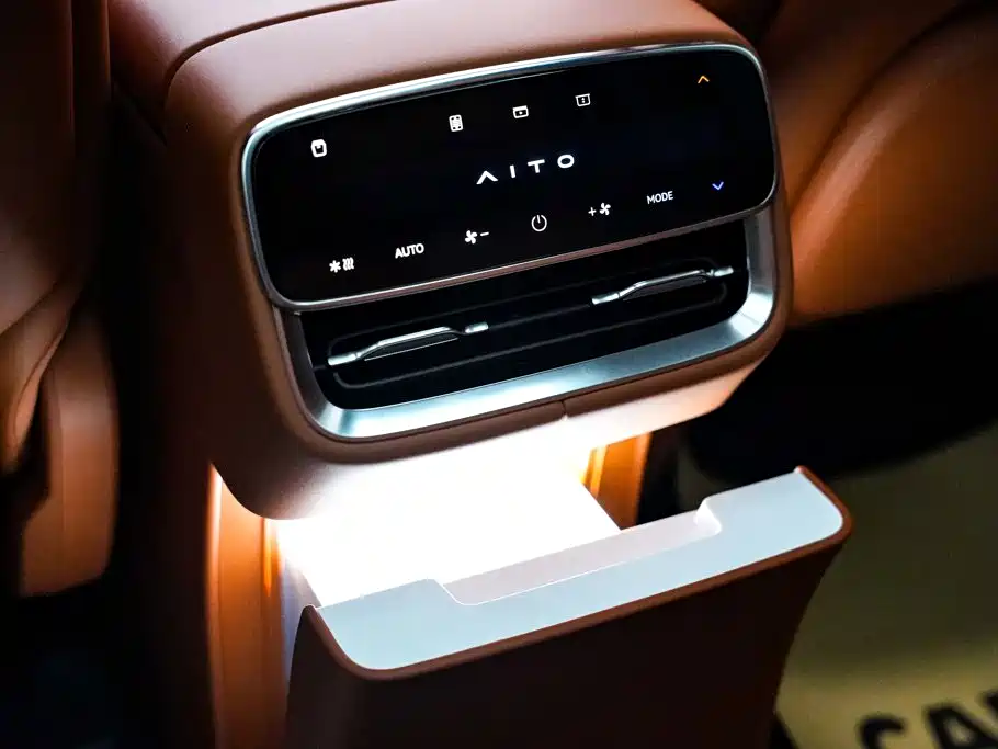 AITO AITO M8 — миниатюра 22