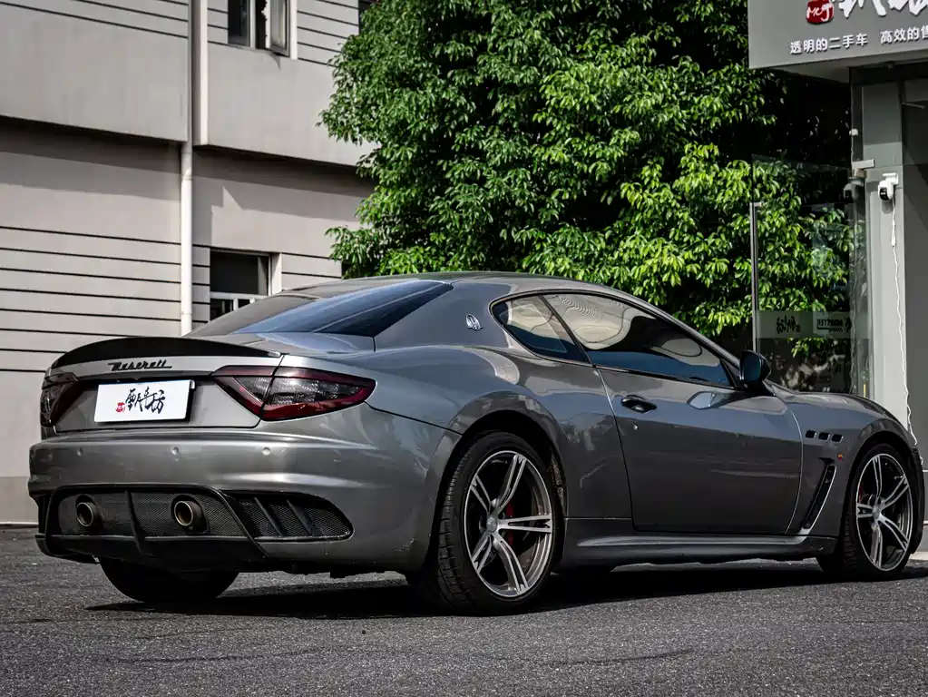 Maserati GranTurismo 2013 4.7L Sport F1