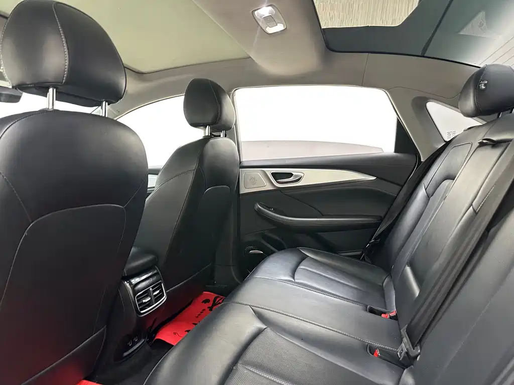 Roewe Feifan ER6 — миниатюра 17
