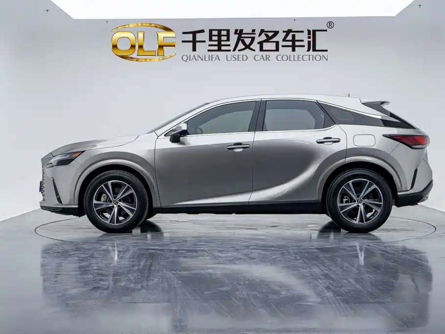 Lexus RX — миниатюра 7
