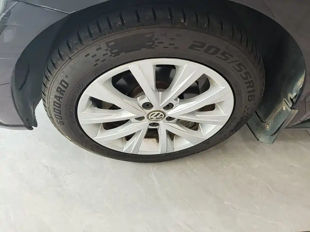 Volkswagen Lavida — миниатюра 23