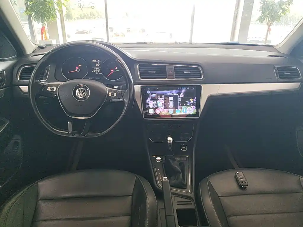 Volkswagen Lavida — миниатюра 10