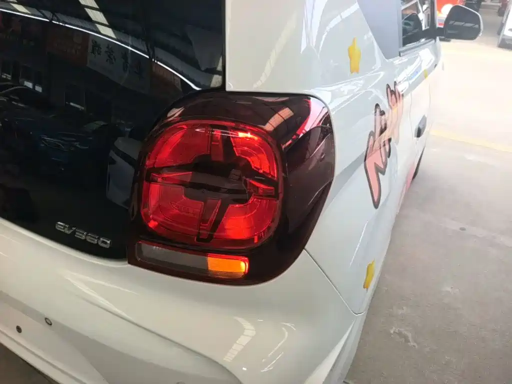 Roewe Clever — миниатюра 8