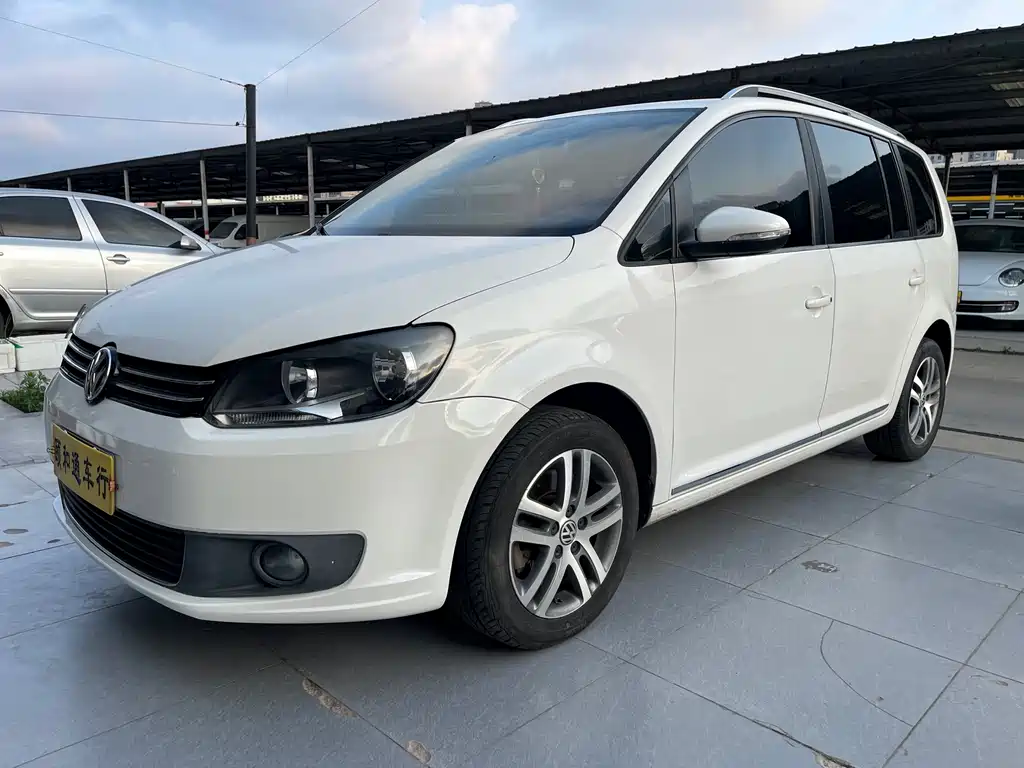 Volkswagen Touran 2011 1.4T DSG Smart Premium Edition 5 seats