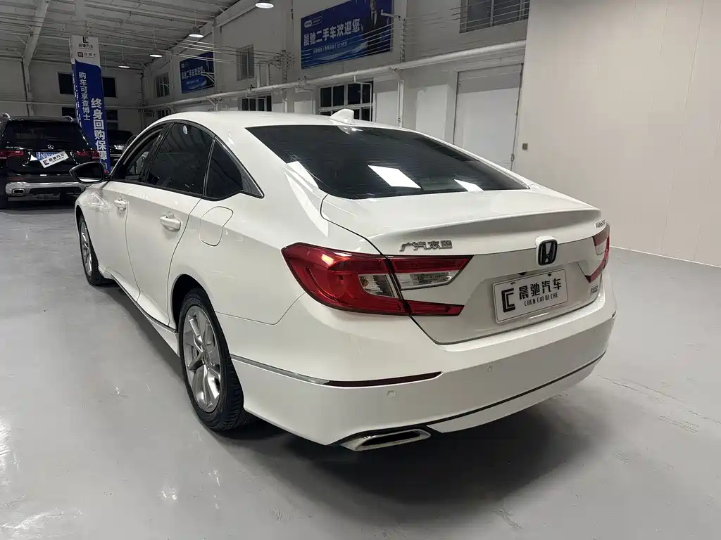Honda Accord — миниатюра 6
