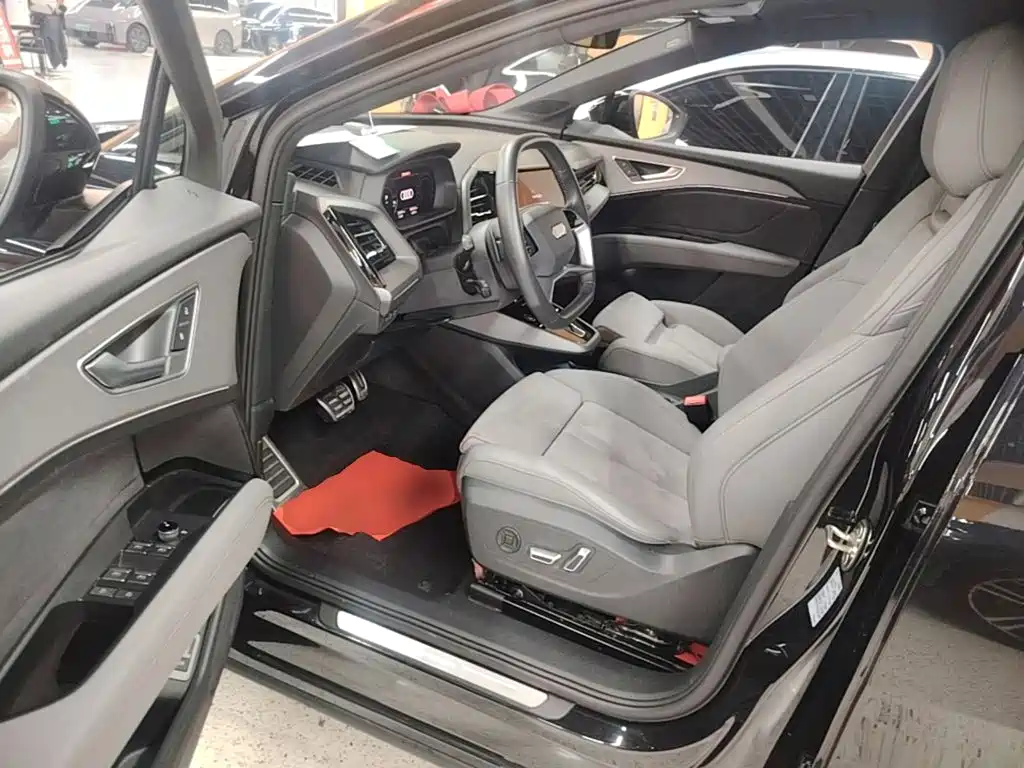 Audi Q5 e-tron — миниатюра 16