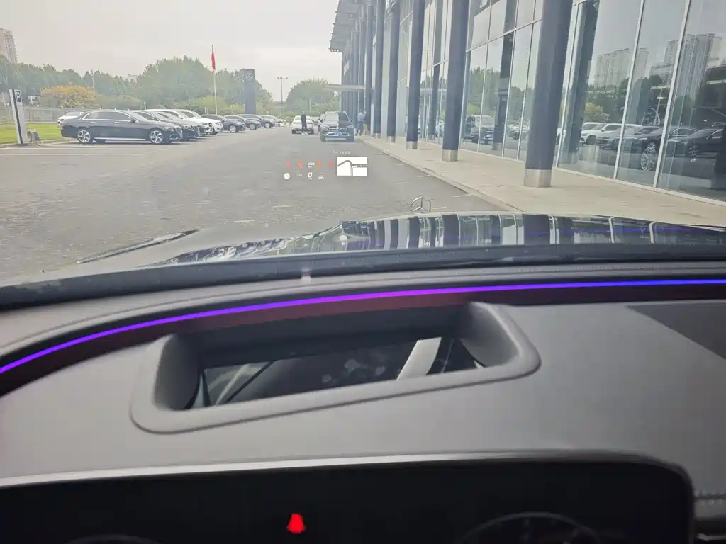 Mercedes-Benz E-Class — миниатюра 14