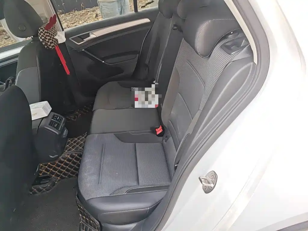 Volkswagen Golf — миниатюра 13