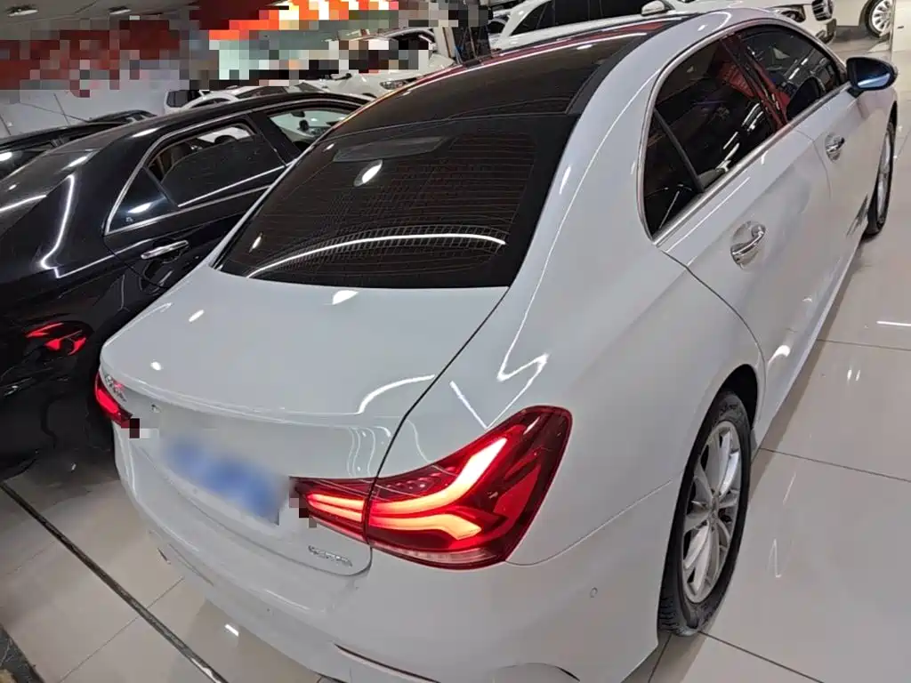 Mercedes-Benz A-Class — миниатюра 6