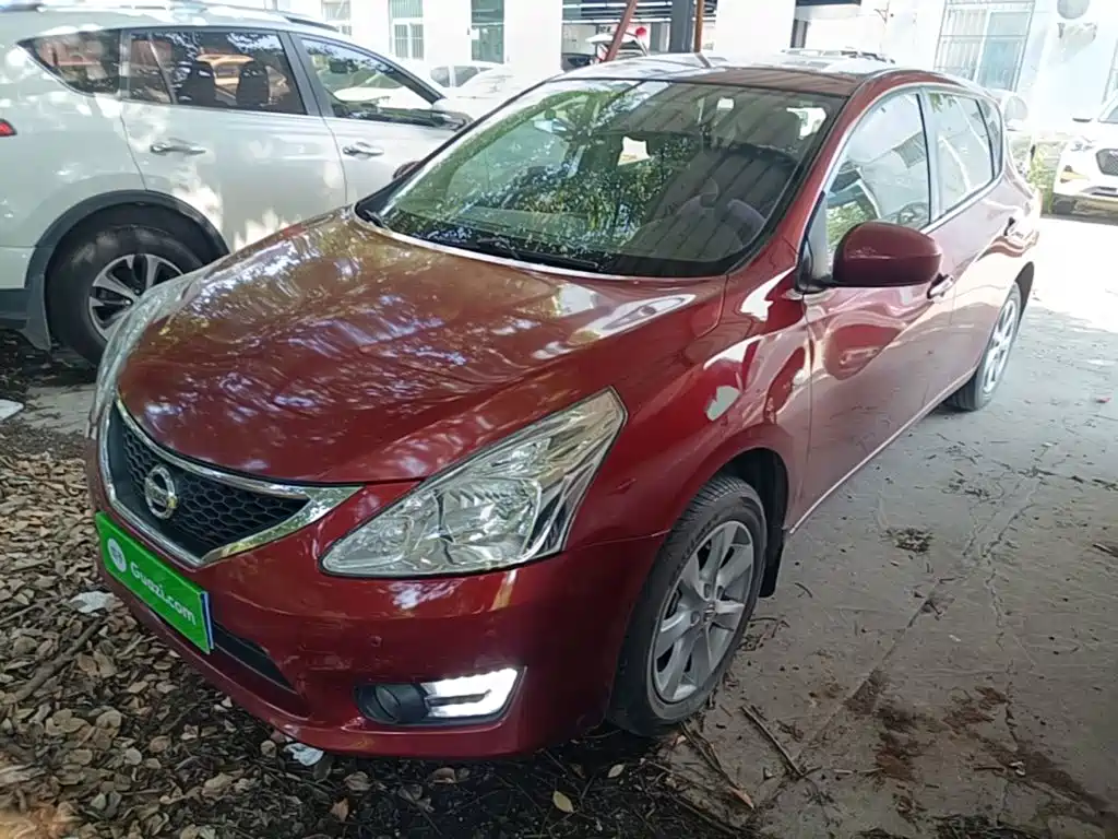 Nissan Tiida — миниатюра 2