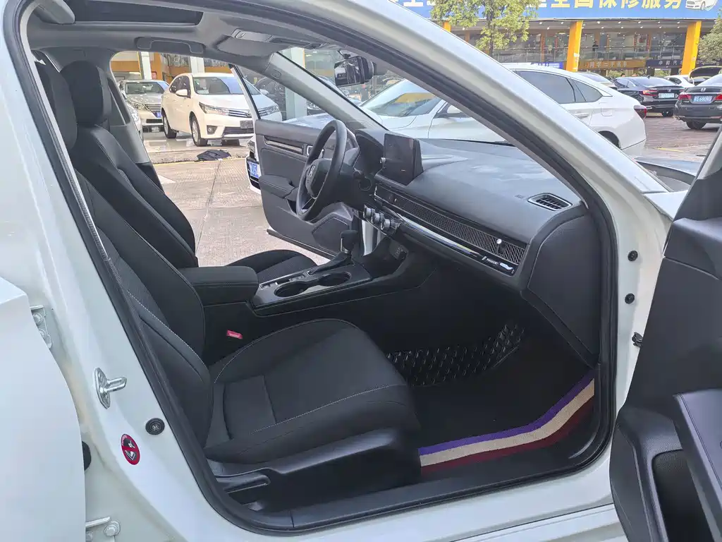 Honda Civic — миниатюра 10