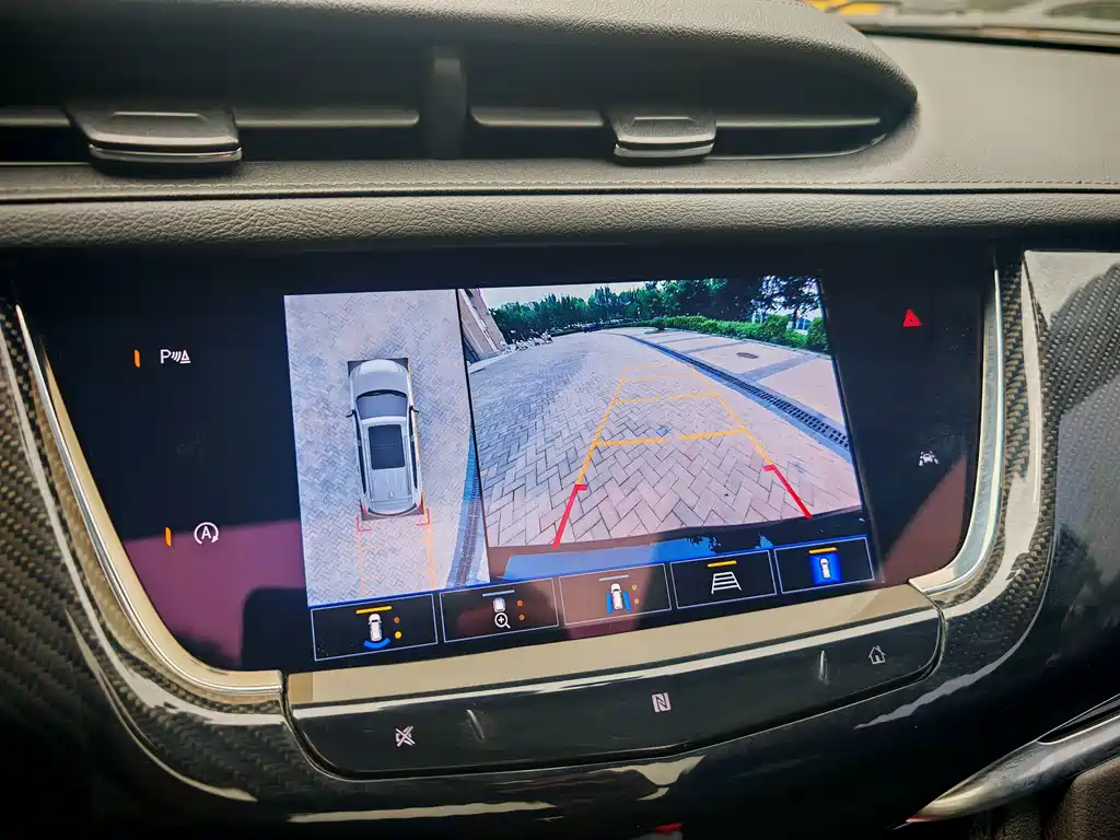 Cadillac XT6 — миниатюра 17