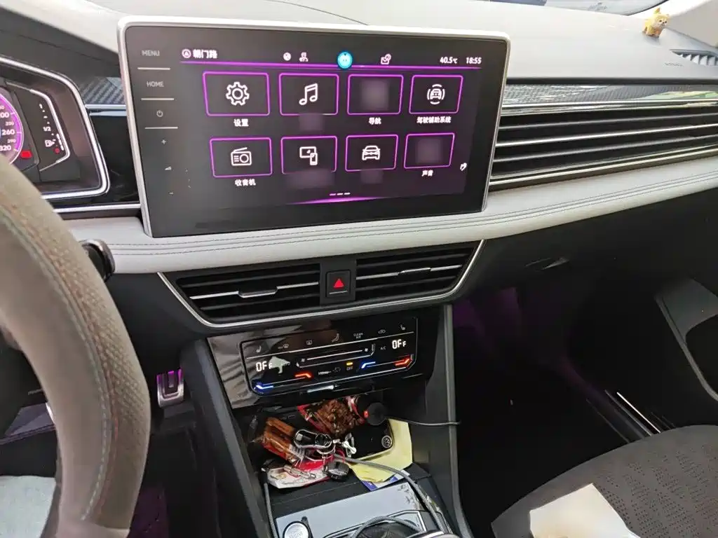 Volkswagen Tiguan L — миниатюра 6