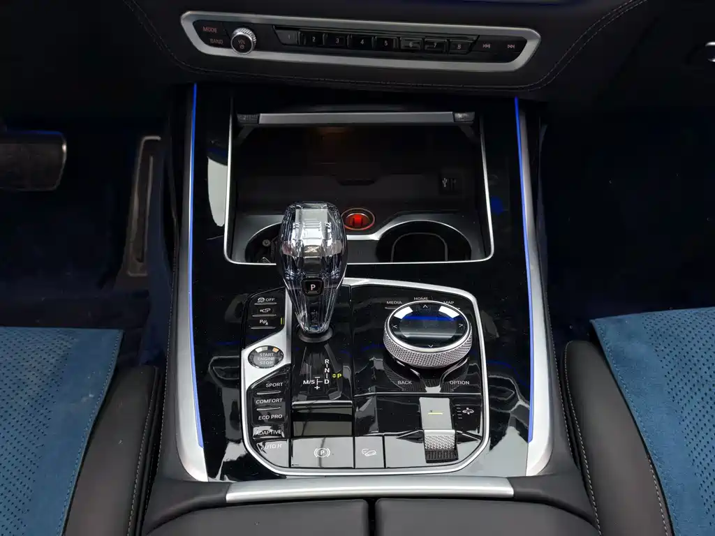 BMW X7 — миниатюра 31