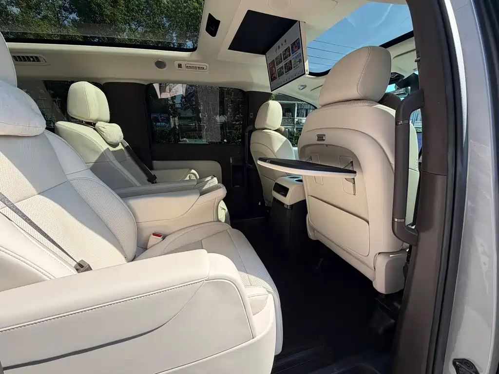 Li Auto Li MEGA — миниатюра 14