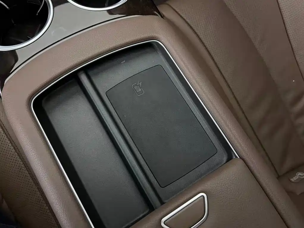 Mercedes-Benz S-Class — миниатюра 17
