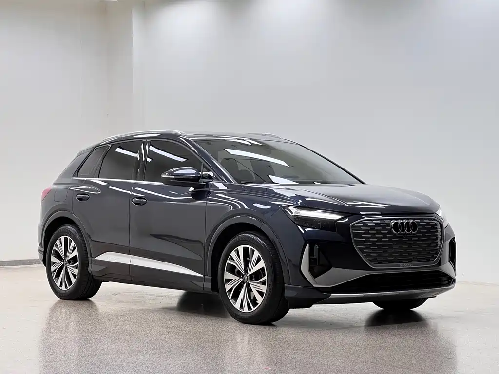 Audi Q4 e-tron — миниатюра 3