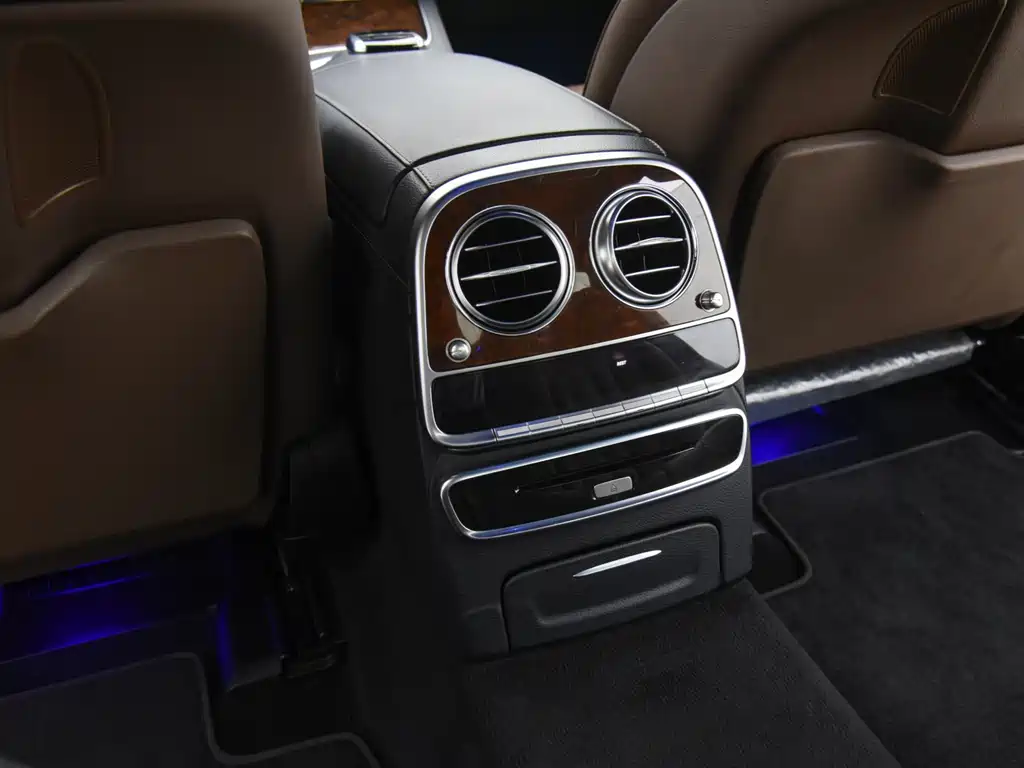 Mercedes-Benz S-Class — миниатюра 12