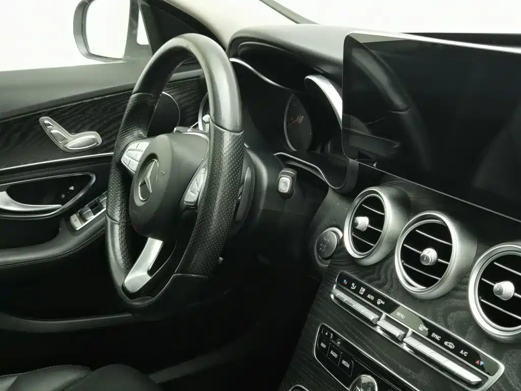 Mercedes-Benz C-Class (Import) — миниатюра 22