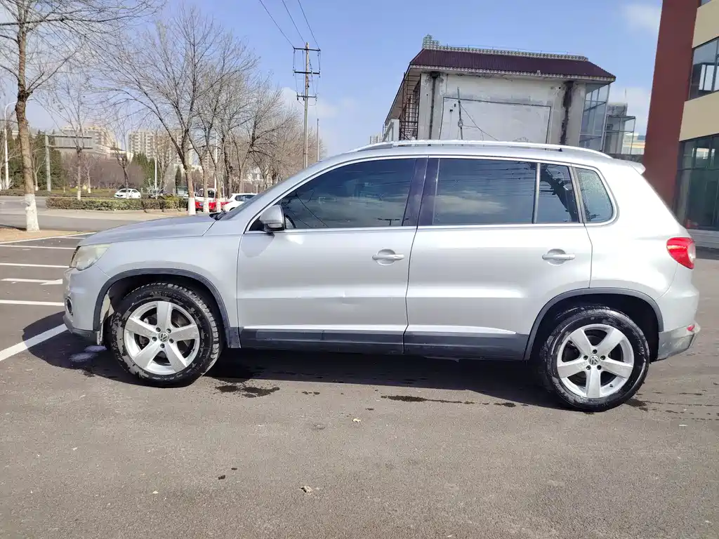 Volkswagen Tiguan 2012 1.8TSI AT